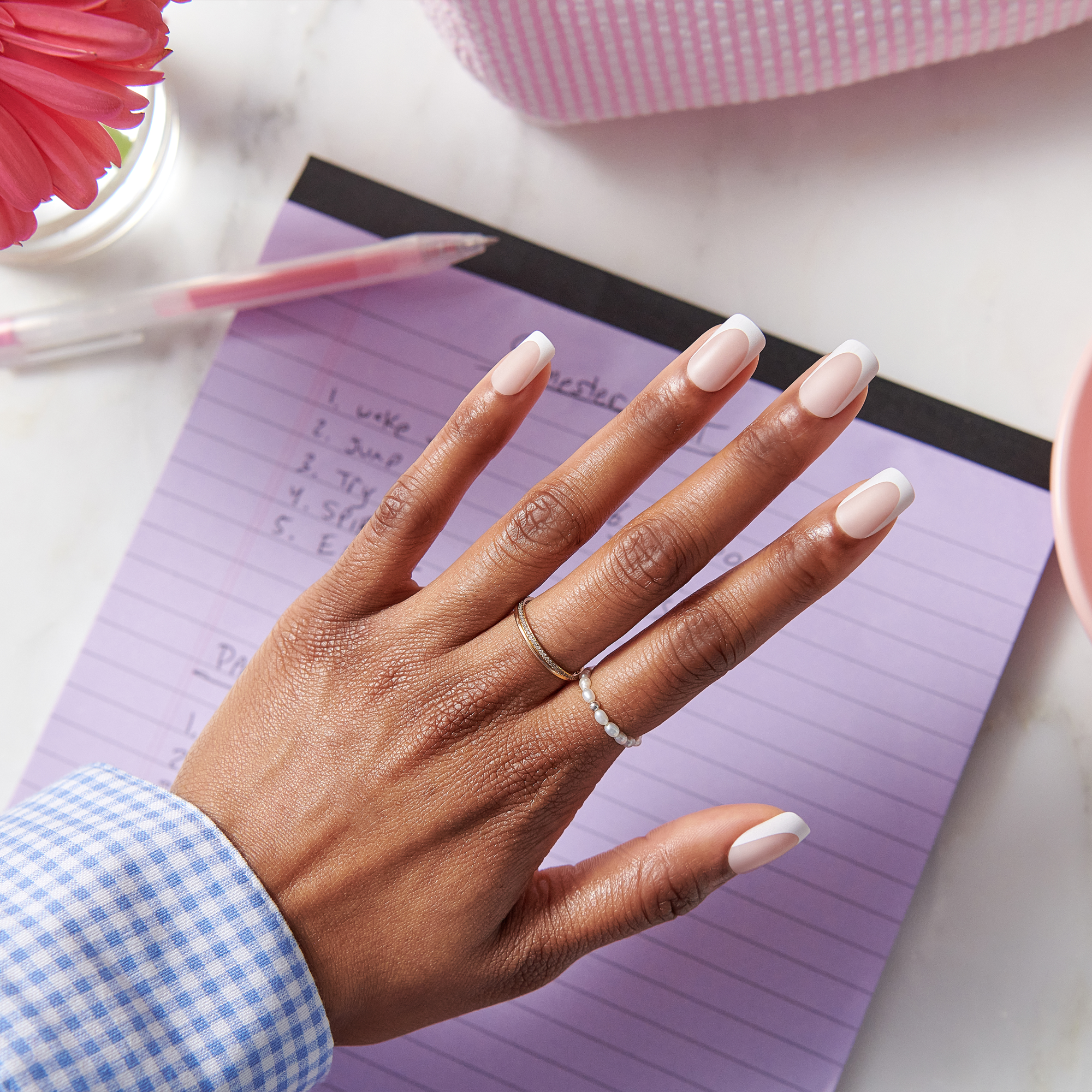 Impress Design No Glue Fake Press On Nails - Twist | French Tips, White, Medium, Squoval, Manicure