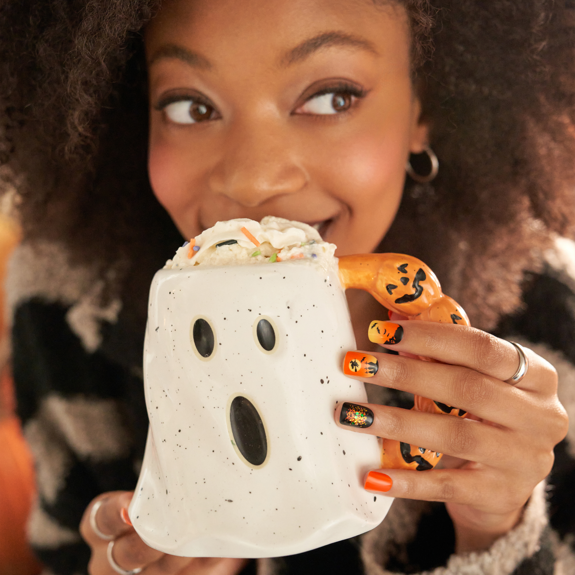 Impress Design Halloween No Glue Fake Press On Nails - Eternal Night | Design, Orange & Black, Short, Squoval, Glow In The Dark, Manicure