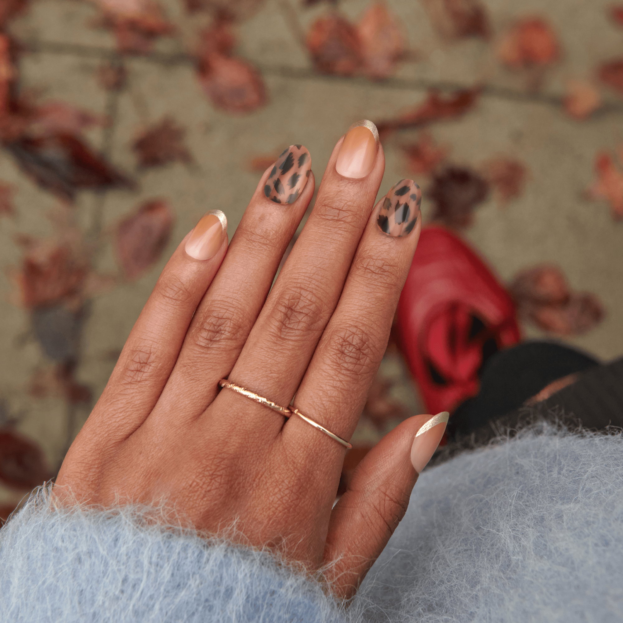 Impress Design No Glue Fake Press On Nails- Polar | Design, Brown, Short, Oval, Manicure