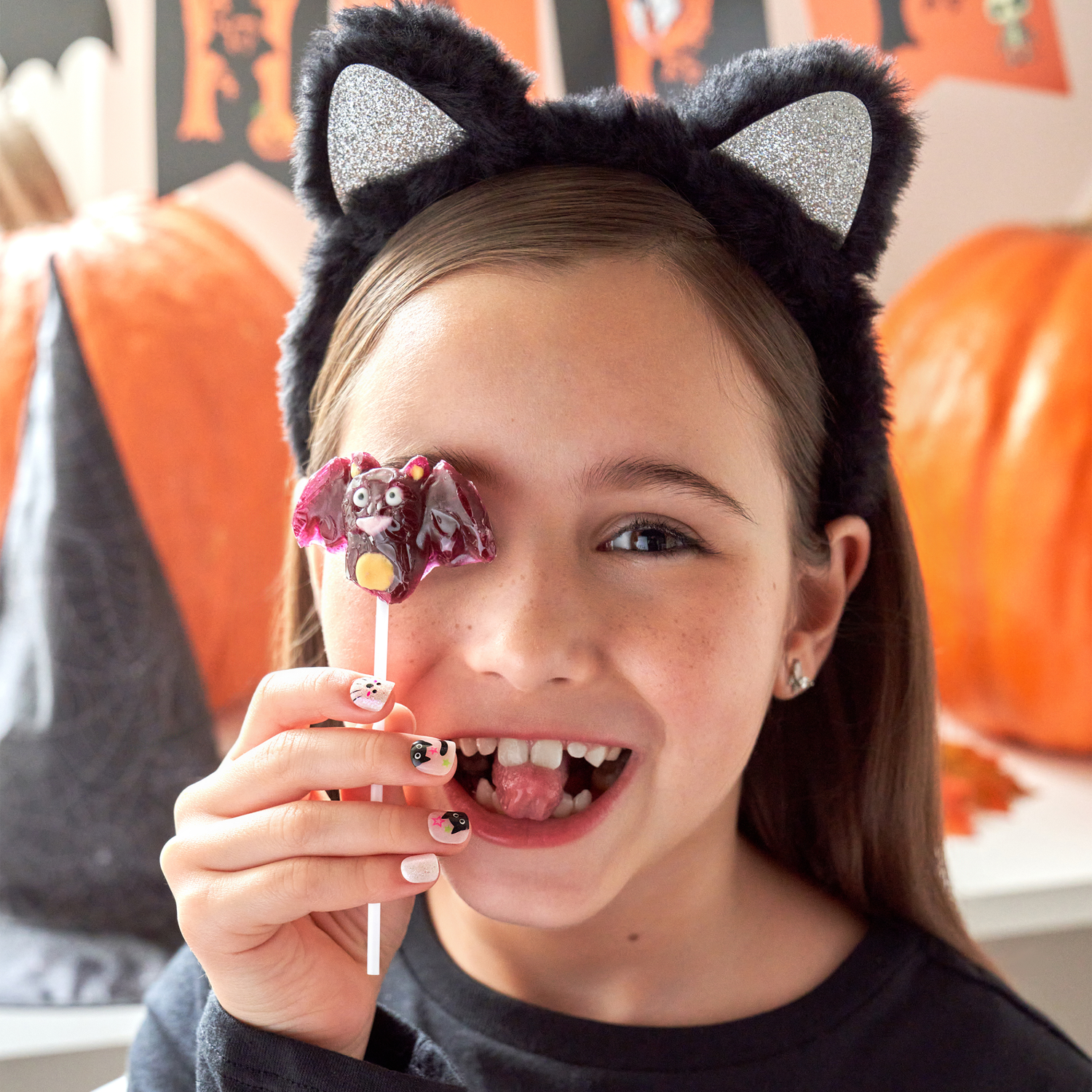 Impress Kids Halloween No Glue Fake Press On Nails - Tricky | Design, White, Kids, Squoval, Glow In The Dark, Manicure