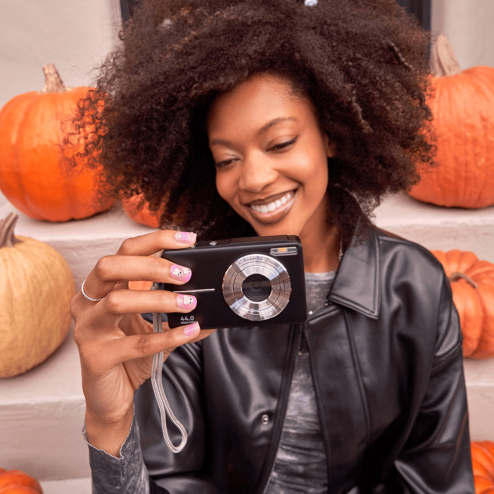 Impress Design Halloween No Glue Fake Press On Nails - Bloody Chic | Design, Pink, Short, Squoval, Glow In The Dark, Manicure